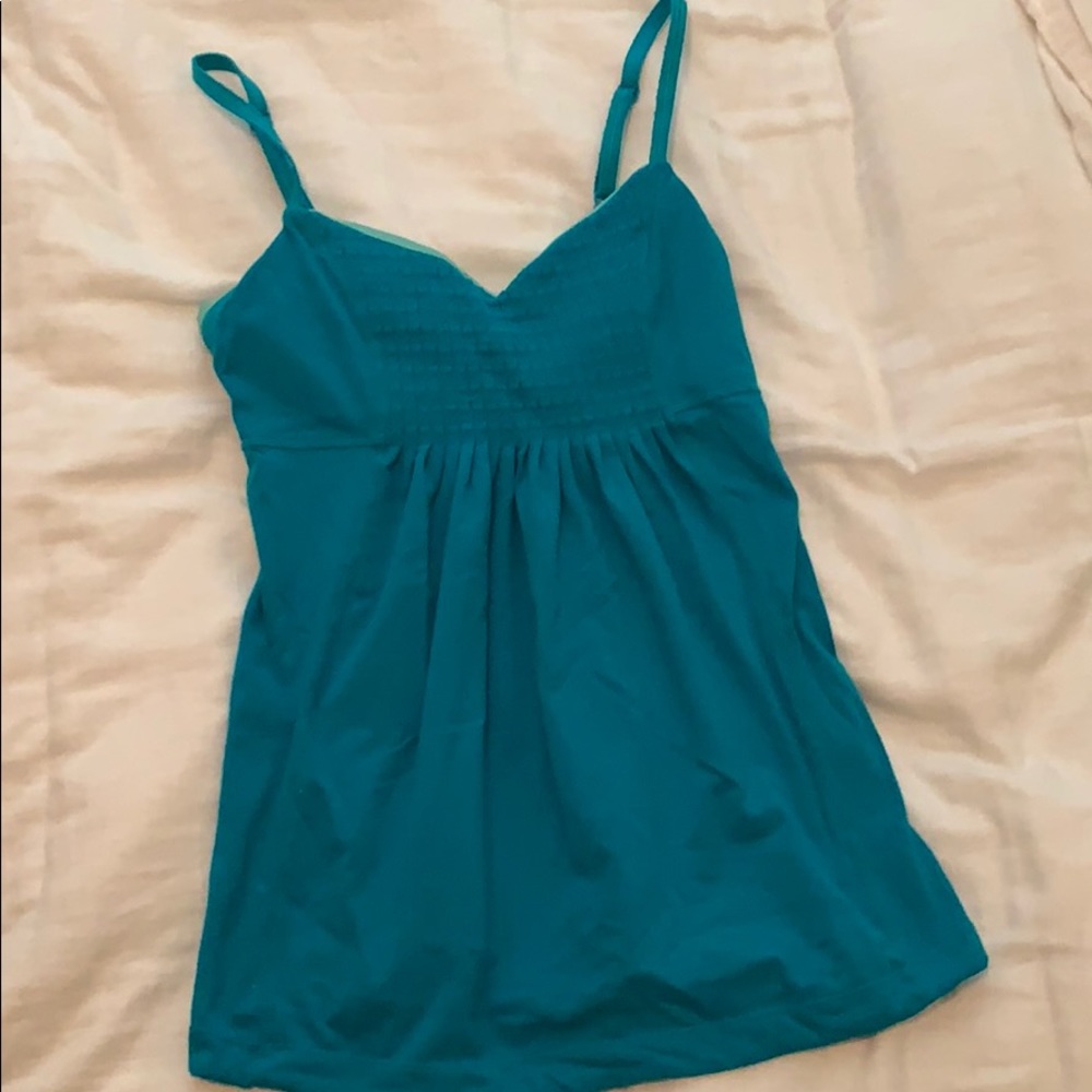 Lululemon turquoise top size 4